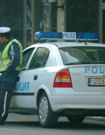 Като в Холивуд: Задържаха издирван след луда гонка