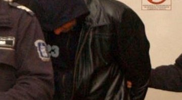 Арестуваха разследващ полицай с подкуп в Елхово