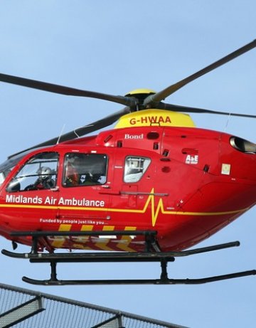 25 случайни минувачи спасиха живота на мъж с инфаркт