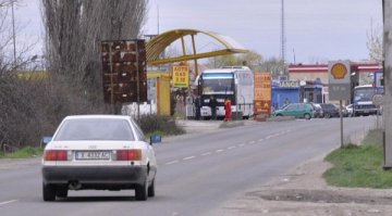 Пътищата на повечето места са сухи