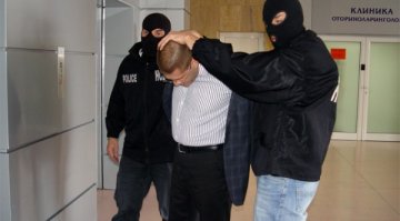 МО пръснало за банкети 550 бона