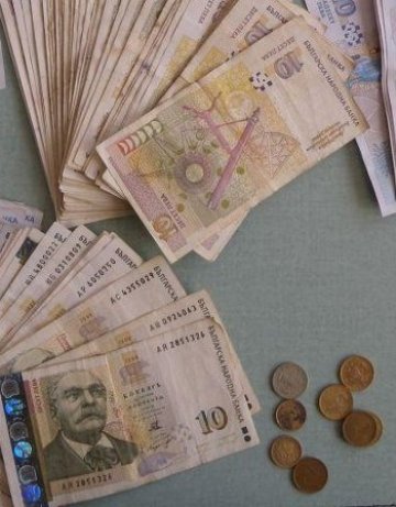 Вътрешната търговия с първи ръст на годишна база след 25 месеца спад
