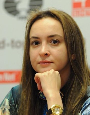 Сребро за Стефанова от европейското по шахмат