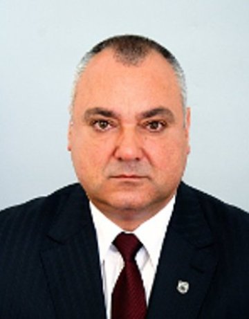 Режат персонал и бонуси в Комисията "Кушлев"