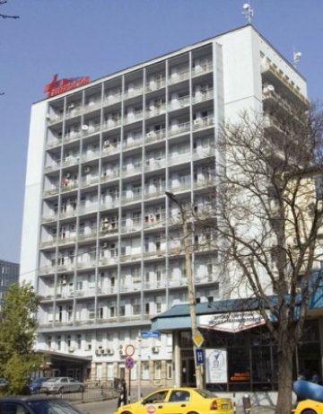 Мъж и дете с изгаряния са приети в "Пирогов"