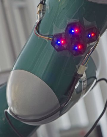 Създадоха "умна" кожа за роботи