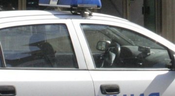 22-годишен насъска ротвайлер срещу полицай