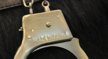 Хванаха двама 17-годишни рецидивисти