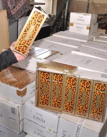 Разбиха депо за контрабандни цигари в Димитровград