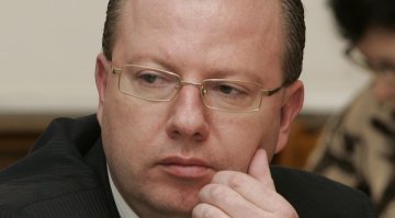 Нахално било Лили Иванова да се оплаква на премиера