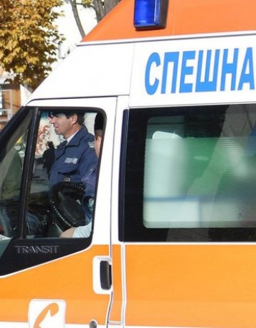 40-годишна с джип се заби в дърво в Пловдив