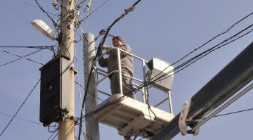 Оставиха без телефони РПУ-то в Роман