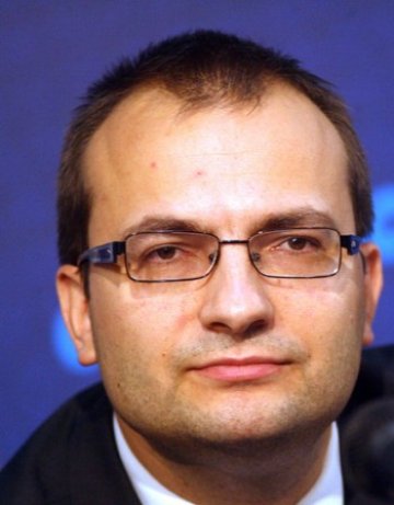 ГЕРБ подражава на Живков, отчетоха сините