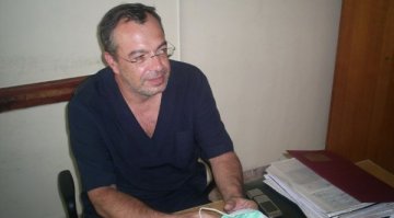 Пришиха откъснато ухо на пострадал от катастрофа