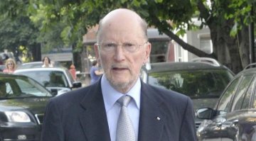 Царя пита младите: Каква да е България през 2037 г.