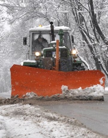 Шест автобуса с румънски туристи бедстват в Хаинбоаз