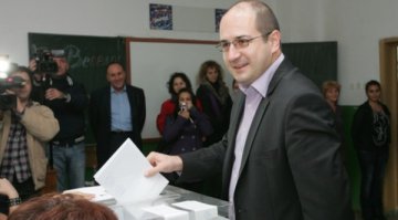 Прошков гласувал със страст срещу страха