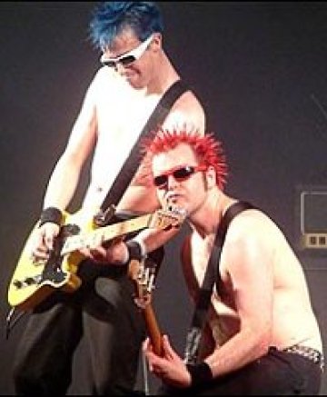 Toy Dolls идват в България