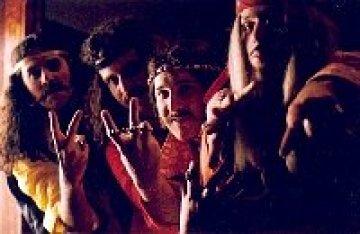 Хиподил излизат с Toy Dolls