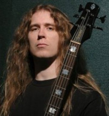 Алекс Уебстър от Cannibal Corpse: От много време чакаме да свирим у вас