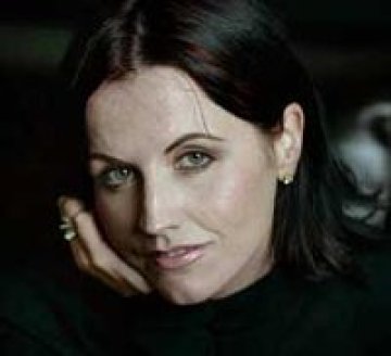 Фронтдамата на Cranberries със солов албум