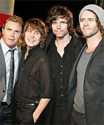 Take That запяха старата песен на нов глас