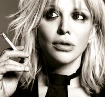 Courtney Love реши да се прави на "майка Тереза"