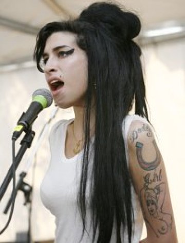Скандално видео с Amy Winehouse?