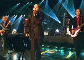 R.E.M. издават нов албум на майтап