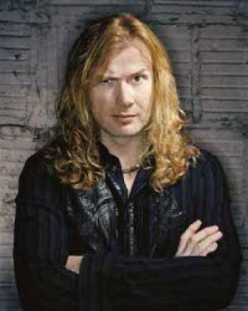 Мега болка за фронтмена на Megadeth