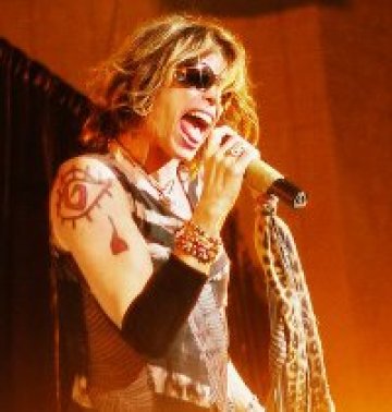 Aerosmith отменят първия си гиг за годината