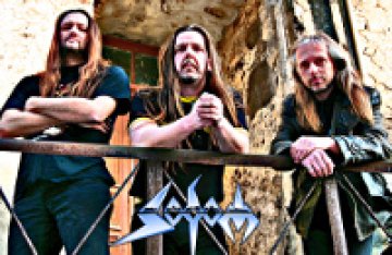 Фенове ще посрещнат Sodom на летището!