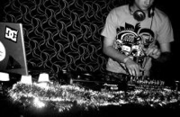 Чуй Stephan Panev и най-новия му проект "Ailerons"