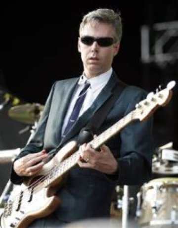 Оперираха Adam Yauch от Beastie Boys