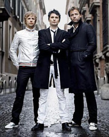 Muse се гаврят с италианско шоу