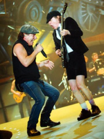 AC/DC с концерт на Васил Левски?