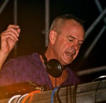  Fatboy Slim с разбиващо парти на морето 