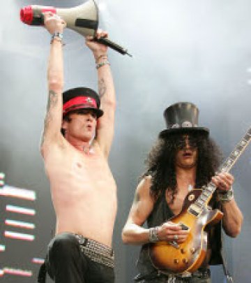 Виж видео от новото dvd на Velvet Revolver