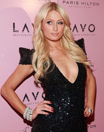 Paris Hilton се уреди в дует с Lil Wayen