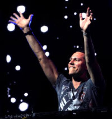 Tiesto се завръща в България