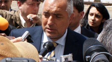 Протестиращи стресираха Борисов. А и той се оплете