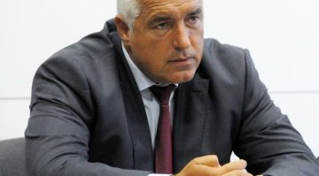 Боксьорчета при Борисов. Бонбони и... самота