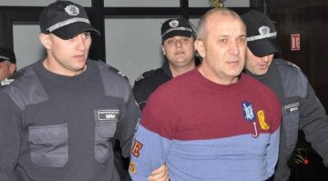 Съдът пак отложи делото срещу наркобоса Васил Маникатов