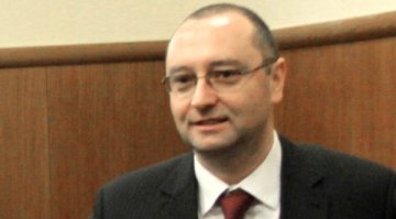 Спецсъдът втрещи медиите, поиска да си съгласуват заглавията