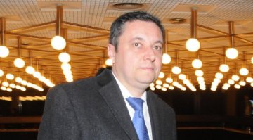 Яне внесе предложението за комисия "Първанов – Марин"