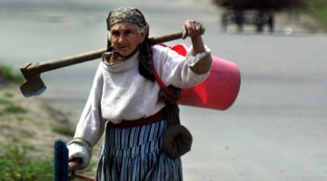 Остаряваме бавно, усетно почти, пресметнаха от "Евростат"