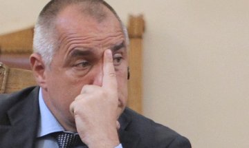 Тройката преметнала ГЕРБ, опазила си министрите от Темида