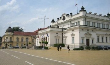 Юристи, завършили в ЕС и Швейцария, ще практикуват свободно у нас
