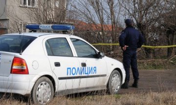 53-годишен с белезници за блудства с 11-годишна