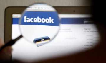Най-нелепите арести заради Facebook 